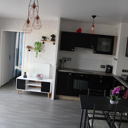 3 Pieces + Terrasse Dernier Etage Proche Centre Apartman Meaux Kültér fotó